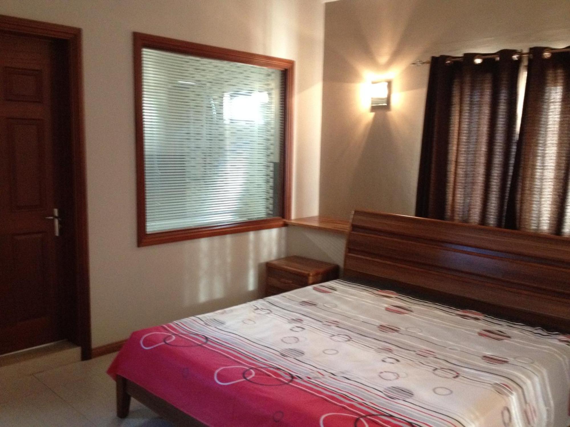 Dreamhome Balaclava Luaran gambar
