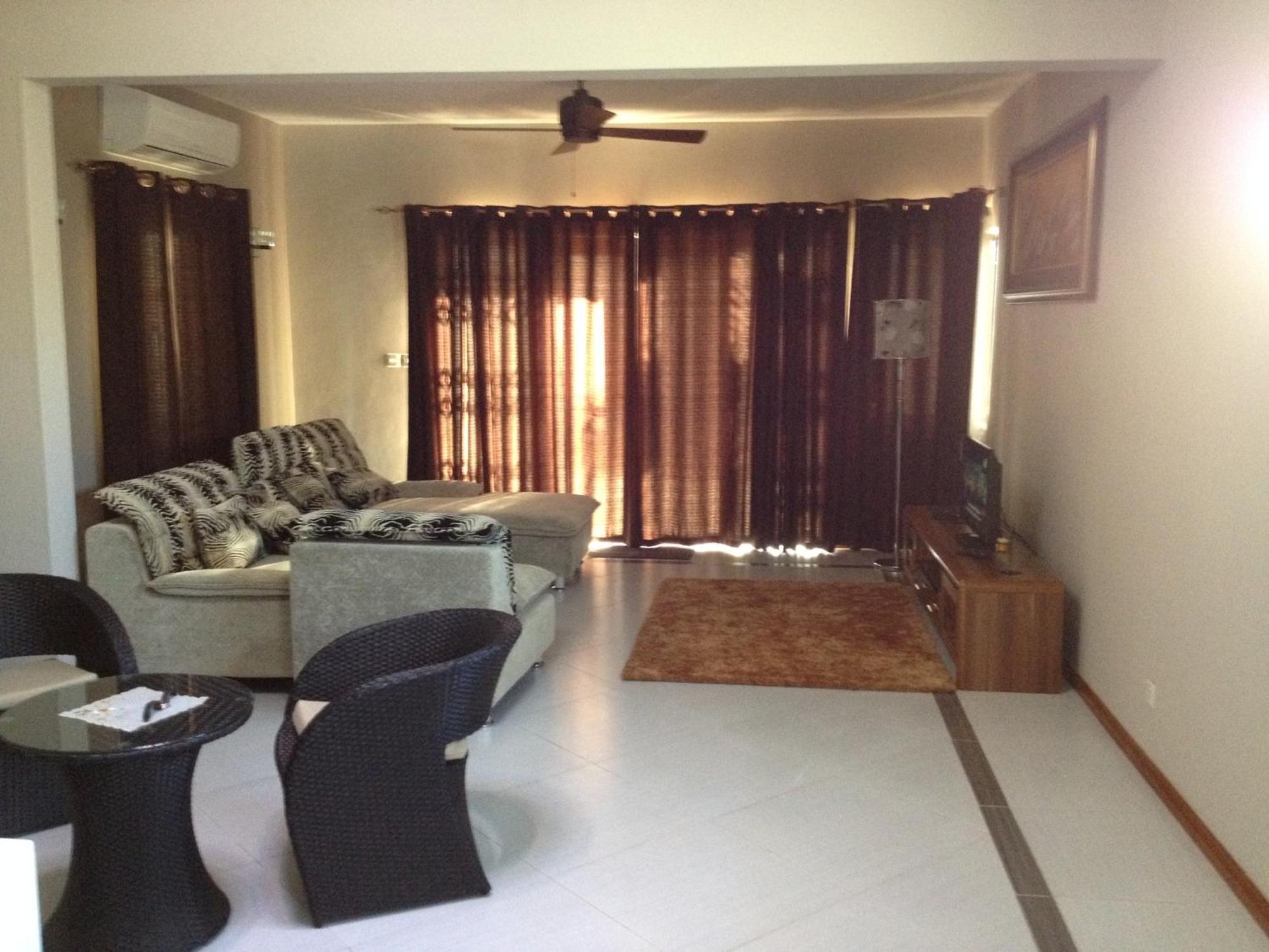 Dreamhome Balaclava Luaran gambar